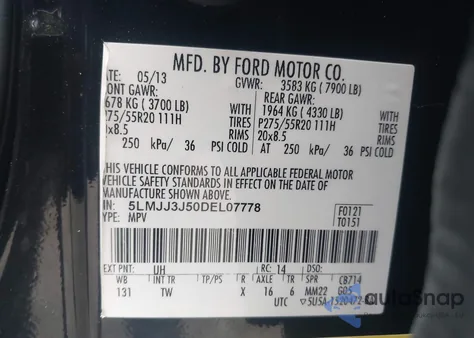 2013 Lincoln Navigator L z USA, uszkodzony, nr VIN 5LMJJ3J50DEL07778